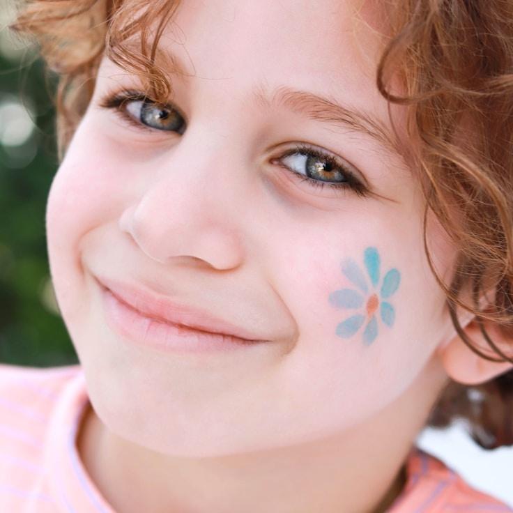 First Officer Alex Smith